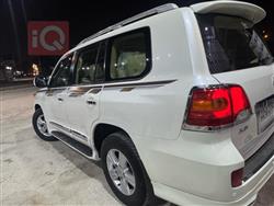 تۆیۆتا لاند کروزەر